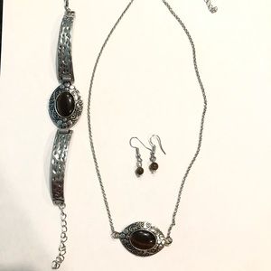 Brown Stone Ornate Hammered Silver Bracelet Set